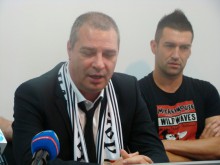 Локо Пд пробва кадър на Тулуза и задържа младежки национал
