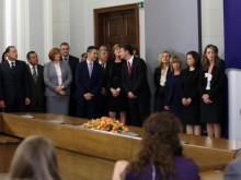 Анализатори: Въпрос на време е правителството да си отиде