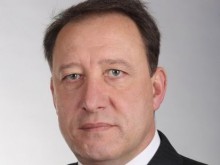 Министър Найденов: Имаме солидна подкрепа от българите, затова няма да подаваме оставка