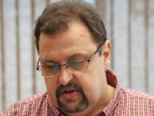 Разказ на пловдивчанина Стефан Бонев включен в помагало за ученици 