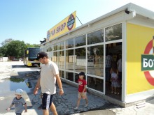 Опашки за билети за мача Ботев - Астана