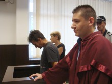 Пловдивският съд остави в ареста мъжа, пробол с нож в корема съпругата си