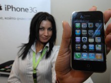 Млада жена почина след токов удар от iPhone