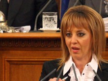 Мая Манолова: Оставка под натиск няма да подаваме