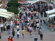 Мъж нахлу в магазин на Главната и отмъкна пари от касата посред бял ден!