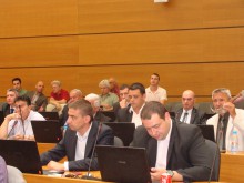 ОбС обсъжда 30-милионния заем. Избират нови кметове на "Южен" и "Западен"