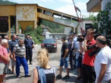 Гласуват специален пакет от 100 000 лв. за 250 спасители в рудник Ораново
