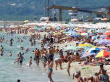 Българите свиха летния отдих до 4 дни