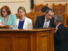 ЕК ни реже парите за почти всички оперативни програми