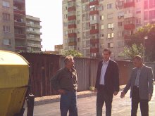 Асфалтирането в "Източен" върви без проблеми и по график