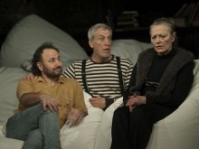 "Хората от Оз" сменя "Веселите уиндзорки" на "Сцена на кръстопът" 