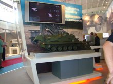 "Електрон прогрес" получава отличие от зам.-министърa на отбраната
