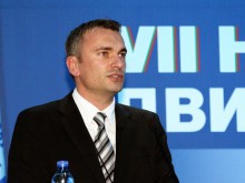 Мъжът на секретарката на Доган стана зам.-министър на ивестиционното проектиране