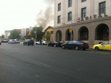 Горят старите сгради на Тютюневия комбинат до Бетонния мост