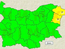 Времето остава студено, в планините - сняг