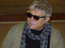Благотворителна изложба за възстановяване на сцената на Драматичния театър