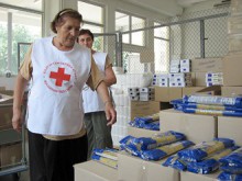 От днес раздават хранителни помощи на социално слаби в "Северен"