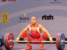 Асен Мурадов вдига на световното по щанги в Полша