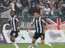 Камбуров чака любимата си жертва