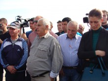 Фермери от Пловдивско: Живеем на кредит! Ще блокираме АМ "Тракия"!