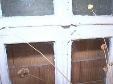 Строеж в Пловдив зазида прозорците на съседна къща