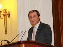 Искат от Цацаров да се заеме със скандалната закана на Орешарски