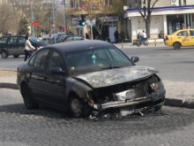 Палят коли от завист, ревност и заради дългове