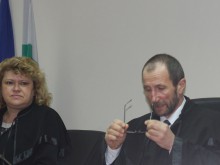 Отмениха паричната гаранция на ДДС измамниците, пъхнаха ги в ареста