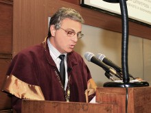 664 бакалаври и магистри обучи УХТ в юбилейния си Випуск 2013
