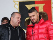 Локо ще сваля Литекс от върха