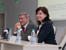 Рицар чете лекция в Медицинския университет в Пловдив