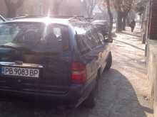 И отново нагло паркиране на тротоар