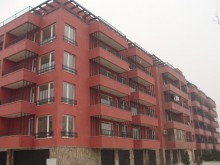 Продават общински имоти