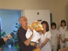 Бабинден в болница "Пловдив": 2014-а ще е с повече родени момчета