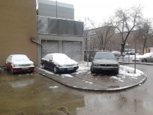 Читател за некоректно паркиране: Може би така е правилно? Просто нямам думи!