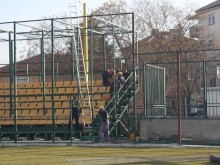 Започна монтирането на седалките на новите сектори в "Коматево"