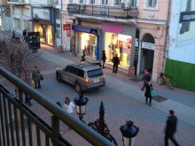 Читател: Възмутително! Поредно безобразие в центъра на Пловдив!