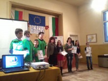 Ученици от ОУ "Елин Пелин" създават математически задачи 