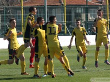 Ботев е на финал за Купата при набор 98 след разгром над ЦСКА
