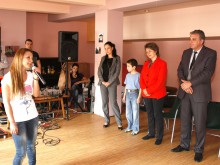 УХТ зарадва на Благовещение деца, лишени от родителска грижа