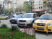 Коли върху тротоар пречат на минувачи