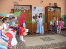 Празнично настроение на Велики четвъртък създават децата от подготвителната група в ОУ "Васил Левски"