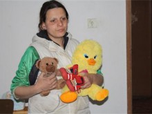 Взеха детето на глухонеми родители