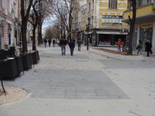Свидетели: Момичето припадна, линейката дойде след 30 минути