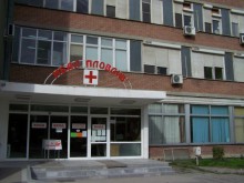 В МБАЛ "Пловдив" обучават родители как да се справят без страх с кърменето