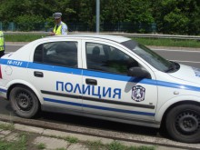 14-годишен фуча с "Фолксваген", накрая се заби в дърво