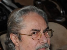 Почина Никола Гюзелев