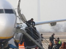 Изпращаме спешни хуманитарни доставки за наводнените региони в Сърбия и Босна
