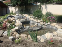 Откриха фонтан с речни камъни от Марица