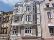 Драмата търси 4 млн. лв. за ремонт, фасадата вече е готова